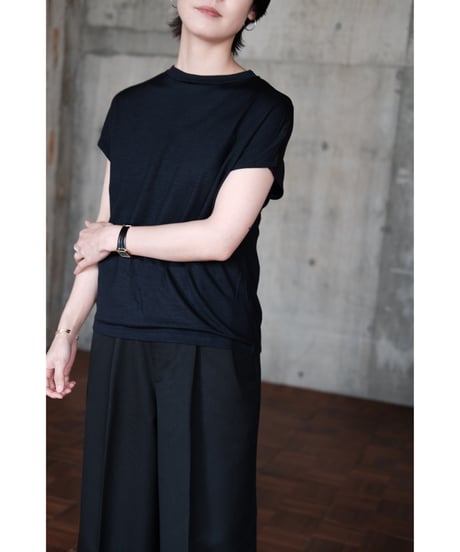 LIFiLL / Woolish French Sleeve Tee(Navy)
