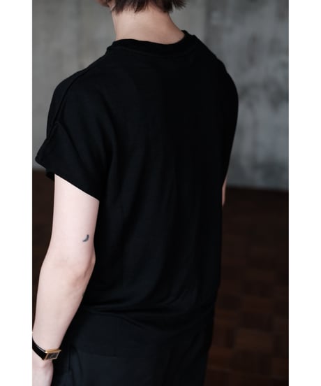 LIFiLL / Woolish French Sleeve Tee(Black)