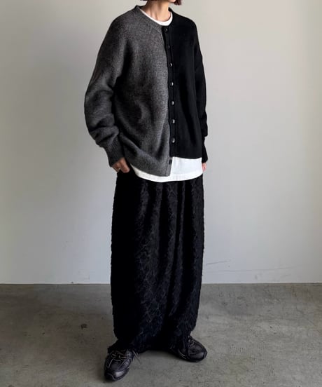 color separate cardigan