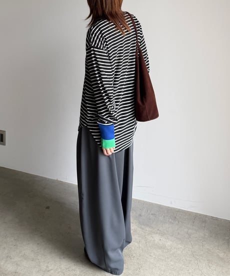 color cuff border t-shirt