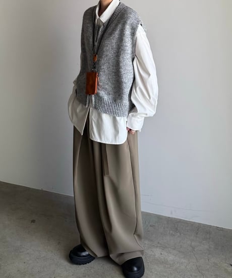 front zip knit vest
