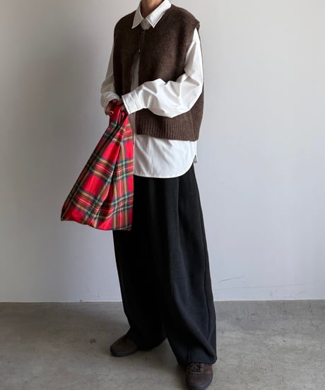 front zip knit vest