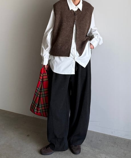 front zip knit vest