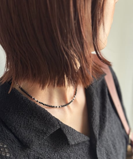 essential black necklace