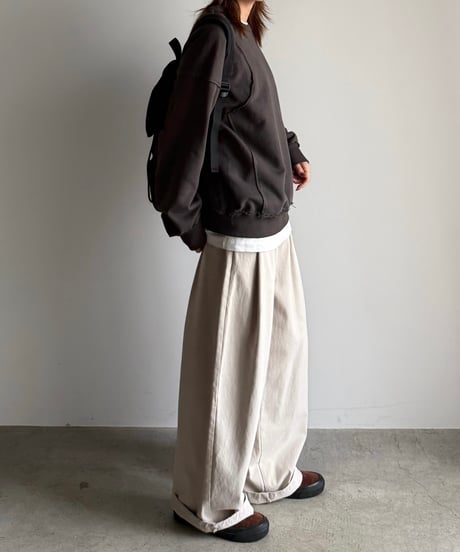 wide two tuck pants