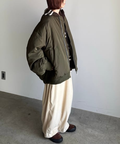 〈atelier〉wide zip down blouson