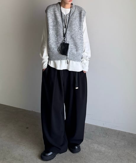 front zip knit vest