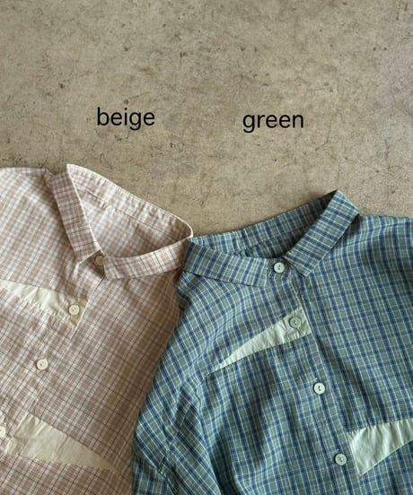 switch color check shirt
