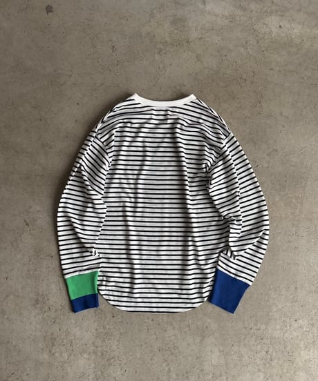 color cuff border t-shirt