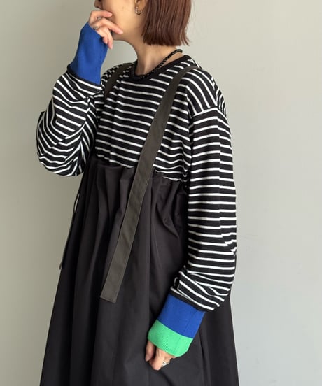 color cuff border t-shirt