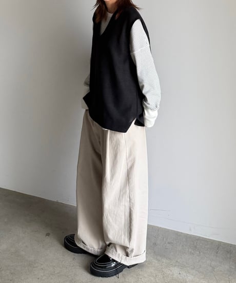 wide two tuck pants