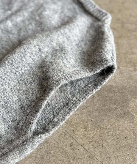 front zip knit vest