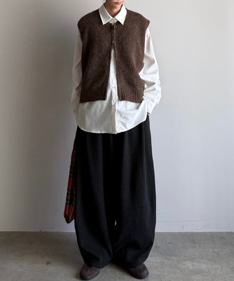 front zip knit vest