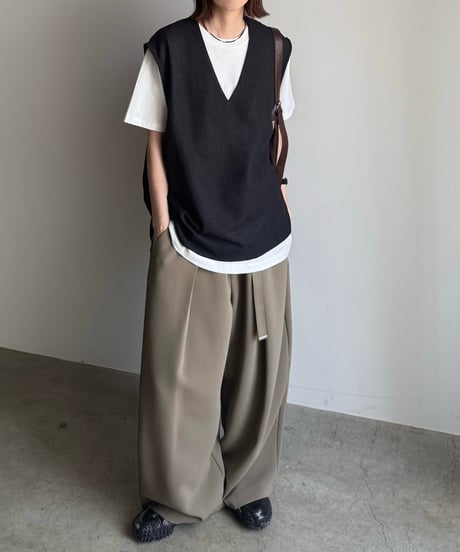 belted wide slacks