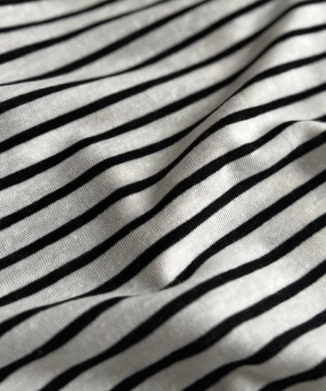 color cuff border t-shirt