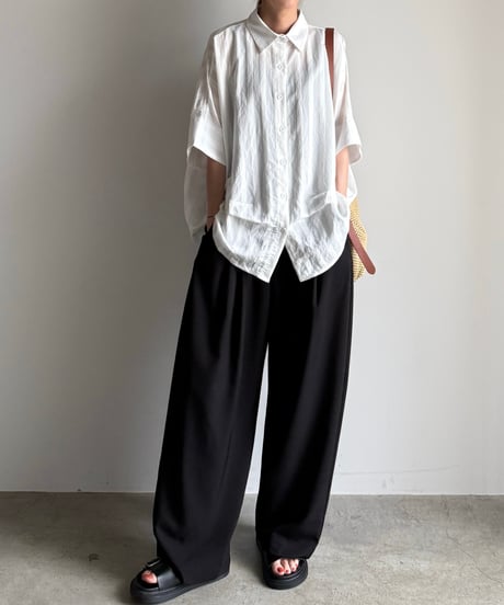 point gather stripe shirt