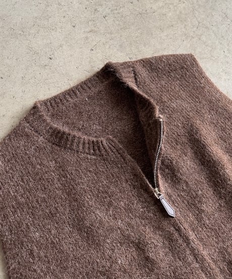 front zip knit vest