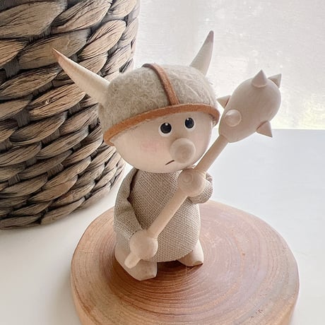 Skandinavisk Hemslojd　北欧フィギュア　バイキングボーイ