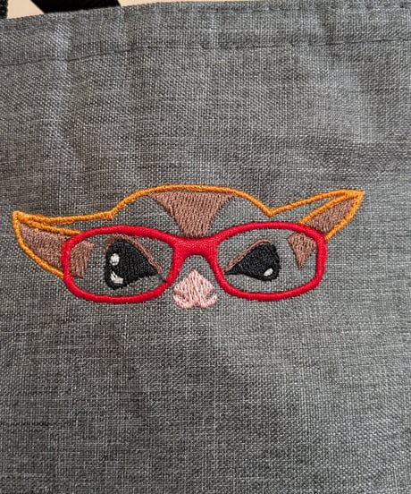 刺繍保冷バッグ③インテリモモンガさん