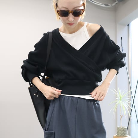WAFFLE CACHECOEUR TOP (BLACK)