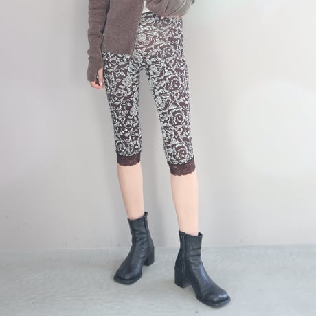 Lace-Trim Mid-Calf Shorts (Brown)