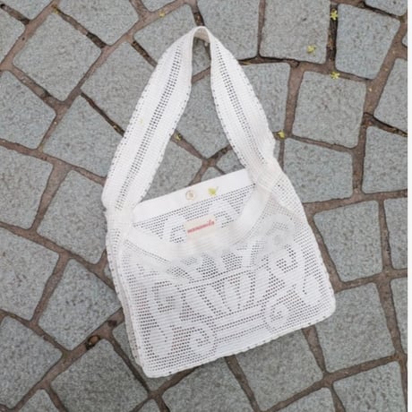 FOUNTAIN CROCHET BAG (DOVE / WHT)