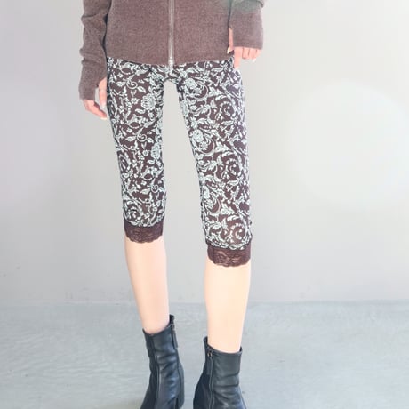 Lace-Trim Mid-Calf Shorts (Brown)