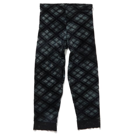Lace-Trim Mid-Calf Shorts (Black)