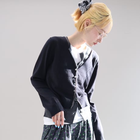 Eyelet Layered Knit Long Sleeve Top (BLACK）