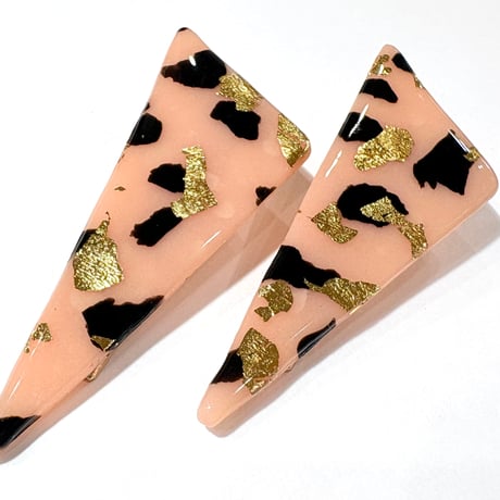 BEIGE×GOLD FOIL TRIANGLE HAIR CLIP