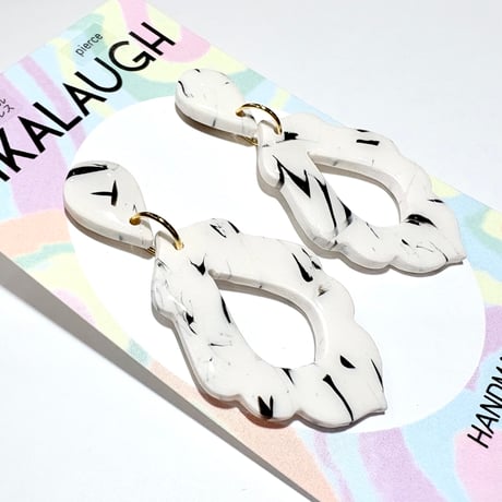 MONOTONE×MOROCCAN DANGLE ピアス