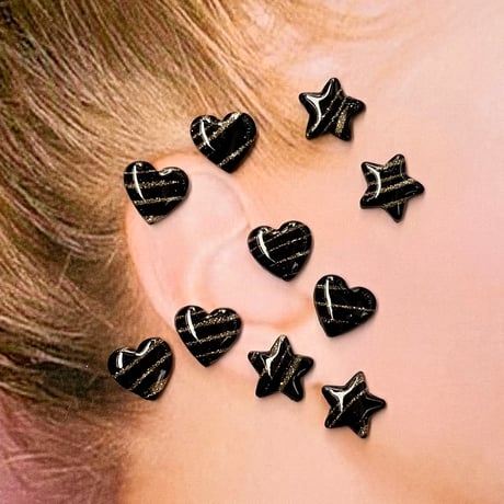 BLACK&GOLD STUD ピアス/イヤリング