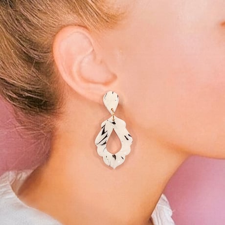 MONOTONE×MOROCCAN DANGLE ピアス