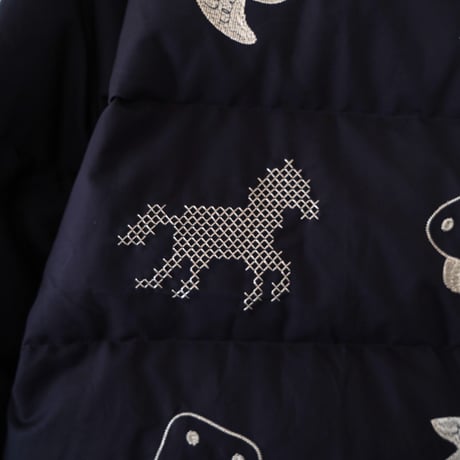 モチーフ 刺繍 ダウン｜THE TINY BIG SISTER