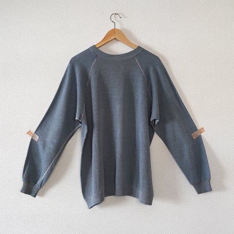 SMOKY BLUE スウェット