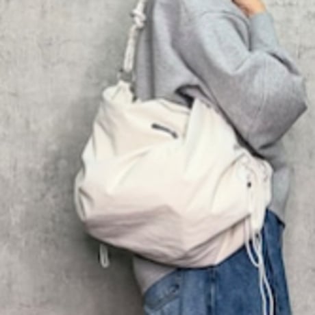 【TRANOI.】TORA cloud gather bag M［26-0247］
