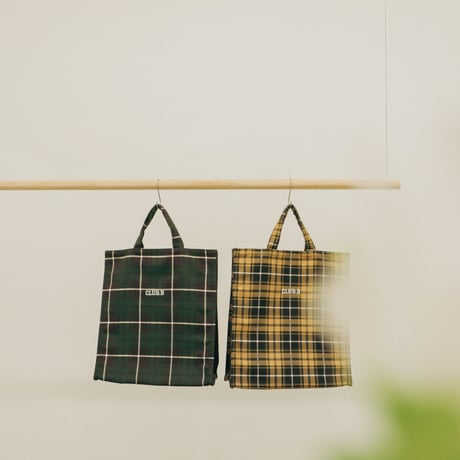 beej_Tartan ck_BoxBag_Green