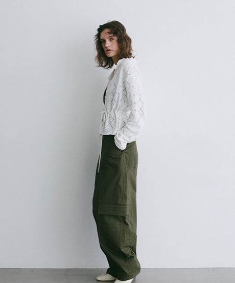 チノクロススティフカーゴパンツ