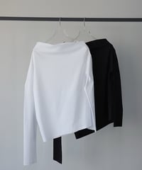 Vaneum SLOPED SHOULDER TOPS