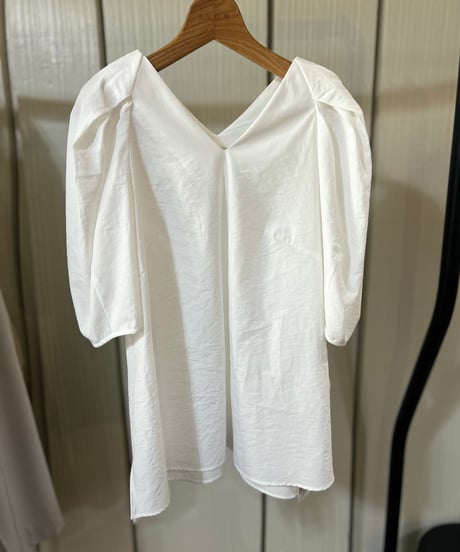 chaco リネンVネックプルオーバー