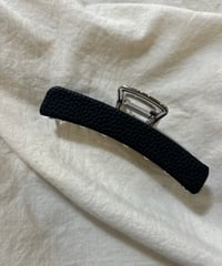 import レザーヘアクリップ