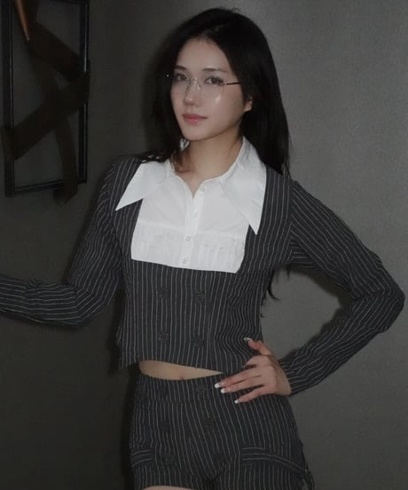 stripe lady tops