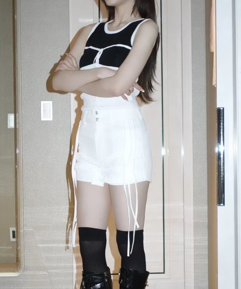 frill short pants | KISS THE CLUB