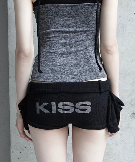 KISS THE CLUB