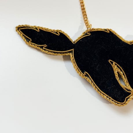 ザリ刺繍／黒猫／バッグチャーム
