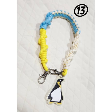パラコードハンドストラップ【ペンギンチャーム付き】