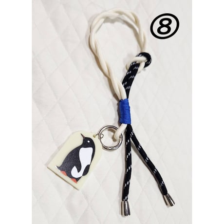 パラコードハンドストラップ【ペンギンチャーム付き】