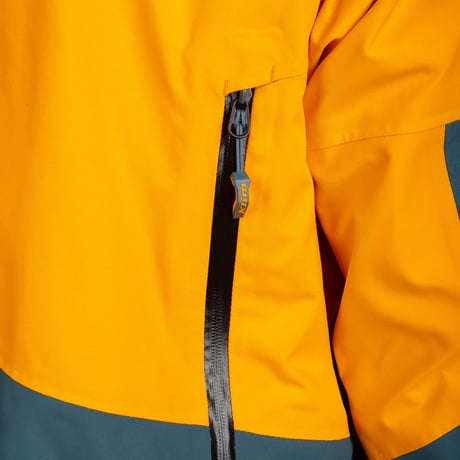 【先行予約】STORM JACKET<Petrol - Sunrise>