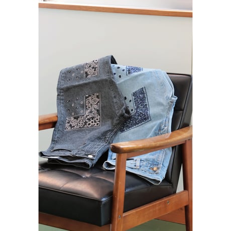 NOMARHYTHM TEXTILE "Bandana Embroidery Denim Pants"