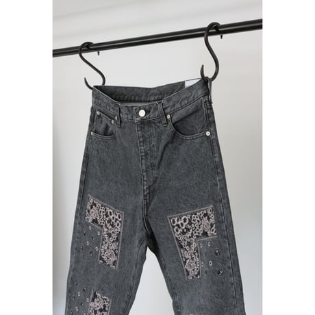 NOMARHYTHM TEXTILE "Bandana Embroidery Denim Pants"